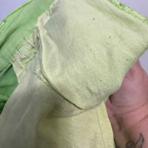 Q2 Green Cargo Pants - Picture 13 of 15